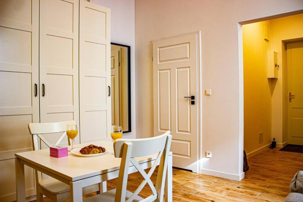 Apartment Mieszkanie W Centrum Warszawy Warschau